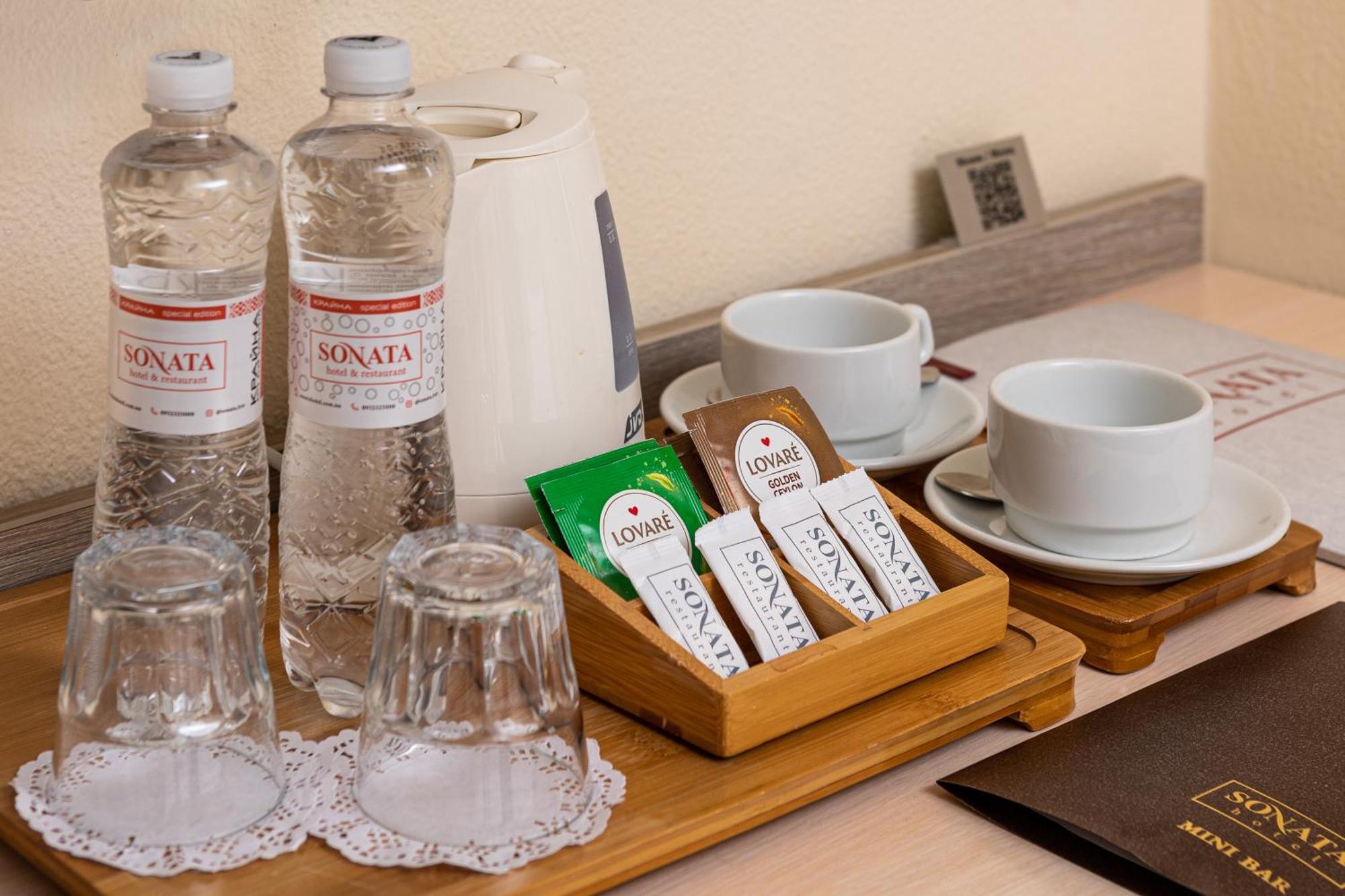 Sonata Hotel & Restaurant "Готель Соната" Lviv Phòng bức ảnh